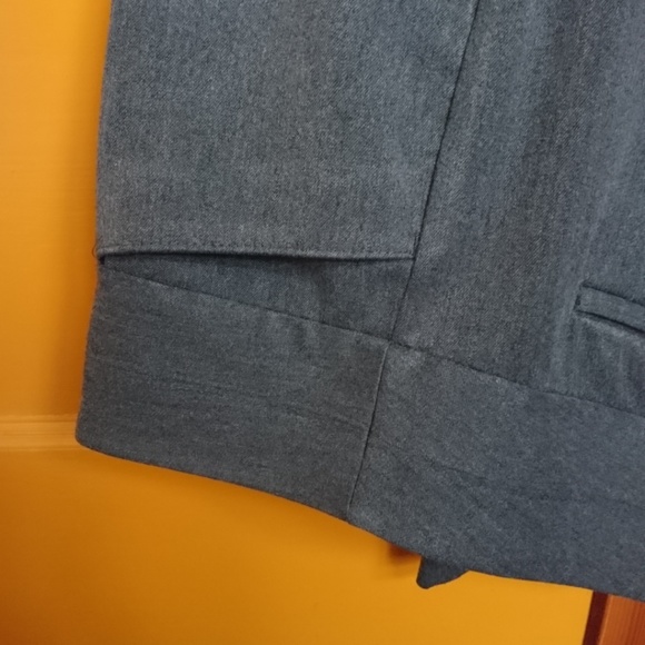 Medium Gray Express Editor Flare Pants 6R - Picture 2 of 4